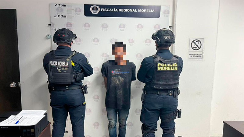 Policía Morelia detiene a presunto ladrón por robo en colegio 