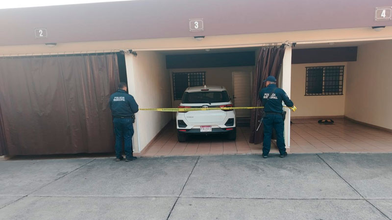 Hallan a hombre con huellas de ahorcamiento en un hotel de Uruapan, Michoacán 