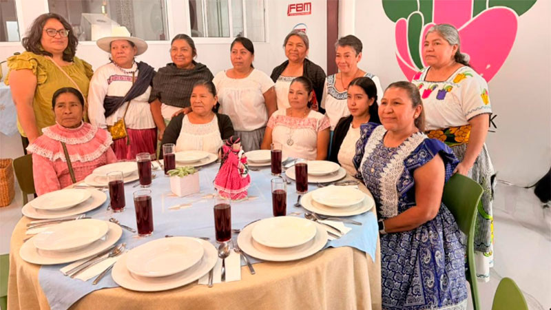 Concluyen cocineros y cocineras tradicionales de Querétaro diplomado de gastronomía  