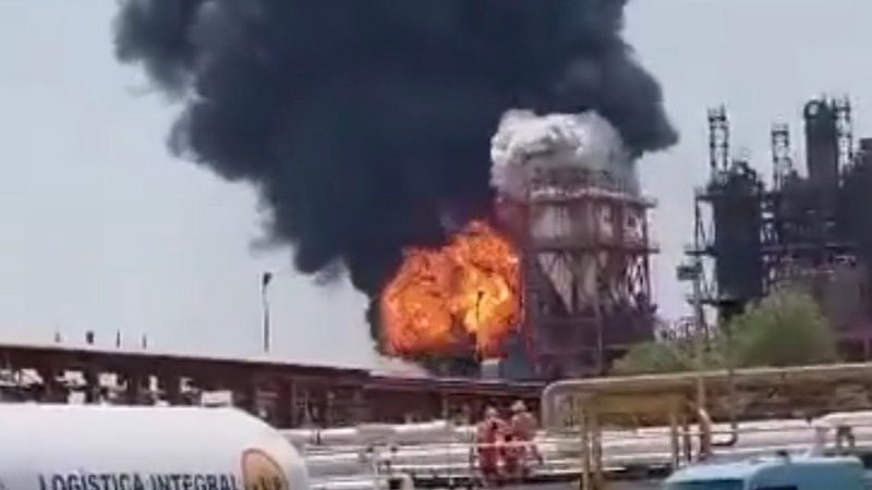 Se registra explosión en refinería de Tula, Hidalgo 