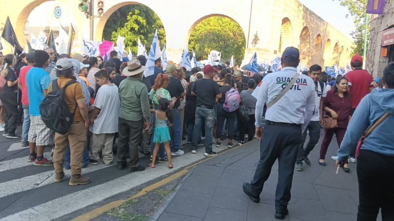 Militantes del Partido Acción Nacional realizan caminata en Morelia; cierran avenida Madero 