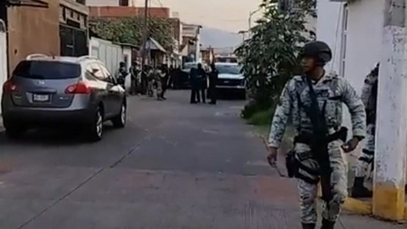 Catean casa de exalcalde de Uruapan, Nacho Campos, en fuerte operativo de seguridad; su nombre ha sido mencionado en el caso Manzo 