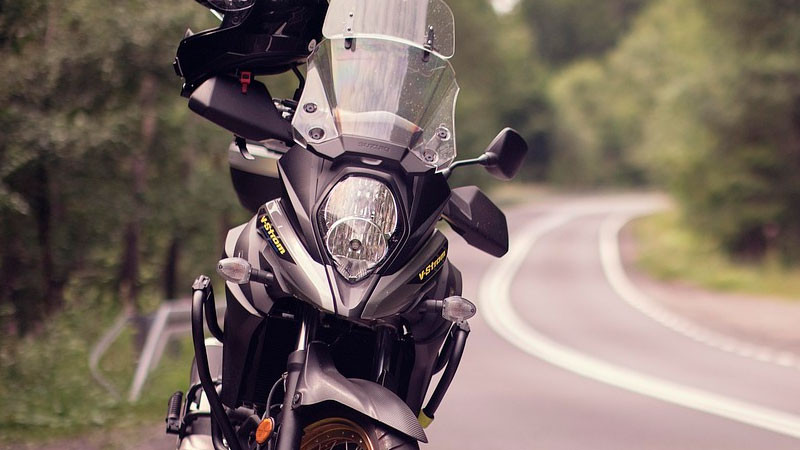 Motociclistas en Morelia, un riesgo para sí mismos y para los demás  