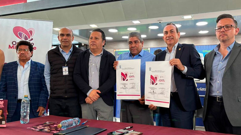 SeMigrante firma convenio para descuentos en autobuses Pegasso y Autovías 