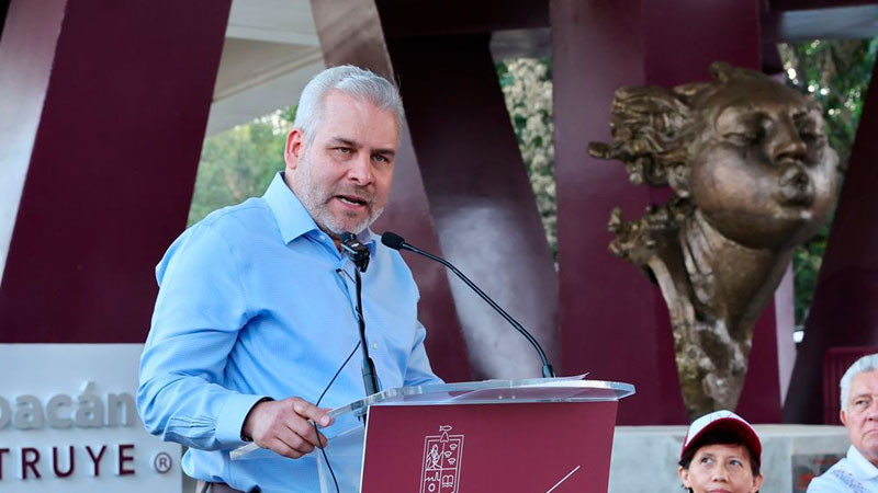 Pago del refrendo vehicular “va de vuelta” en obras de infraestructura para Michoacán: Bedolla 