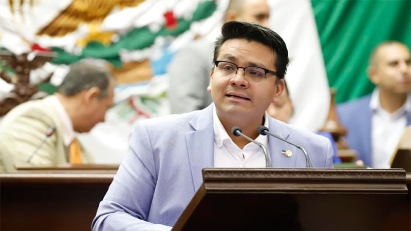 Presenta Toño Carreño reforma integral para en materia de salud mental para niñas, niños y adolescentes de Michoacán 