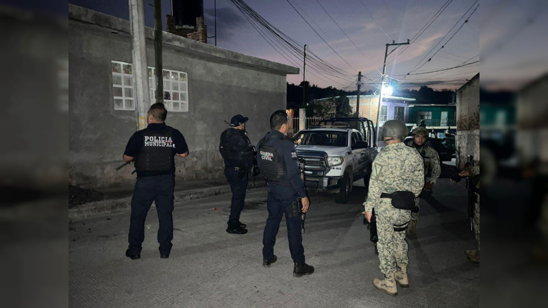 Con balas, drones y explosivos, se disputan por la noche control de Queréndaro y Zinapécuaro, Michoacán: Militares y policías hallan artefactos tras estallidos 