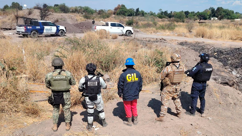 Olor a gasolina delata toma clandestina; autoridades aseguran 25 mil litros en Cortazar, Guanajuato  