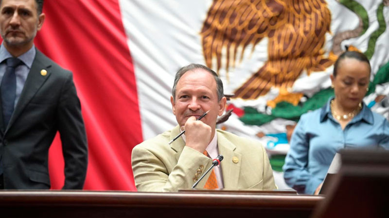Con reforma en movilidad inclusiva, propuesta por David Martínez Gowman, se garantiza señalización en lenguas indígenas y LSM 