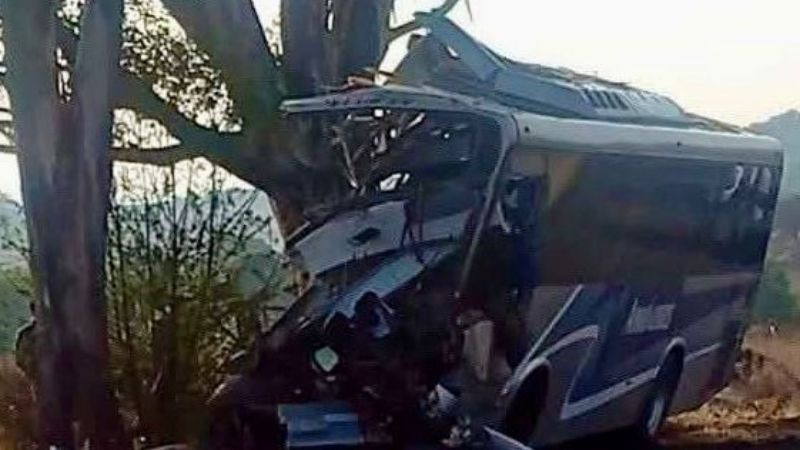 Graves tres personas del accidente en la carretera 310 San Juan del Río-La Muralla: Eric Gudiño  