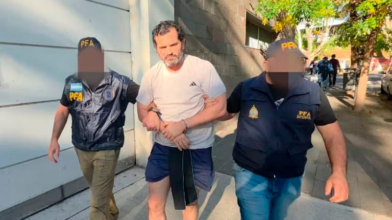 Sheinbaum espera deportación del ex contralmirante Fernando Farías; asegura que red de huachicol ya no existe 