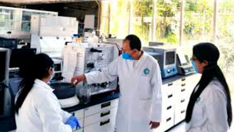 Concytec impulsa la ciencia con programas de apoyo a investigadores y universidades 