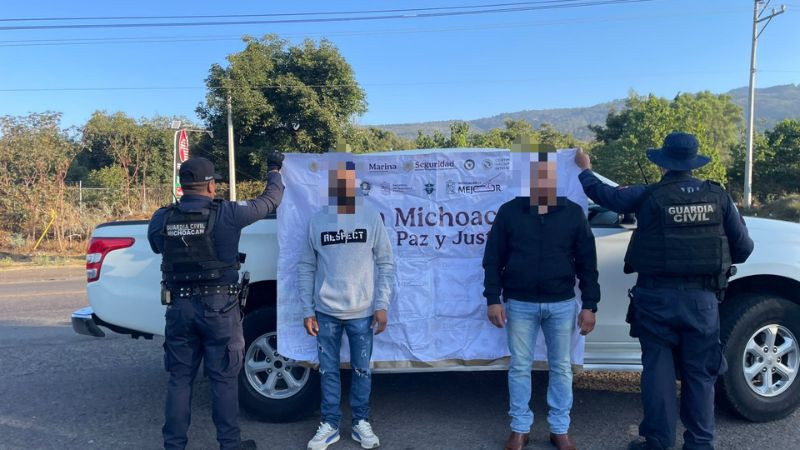 Guardia Civil detiene en Tingambato a dos hombres que viajaban en camioneta relacionada con hechos delictivos 