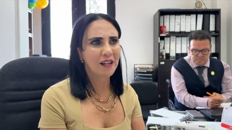 Regidora del PAN rechaza señalamientos del alcalde sobre daños en fuente; asegura “montaje”  