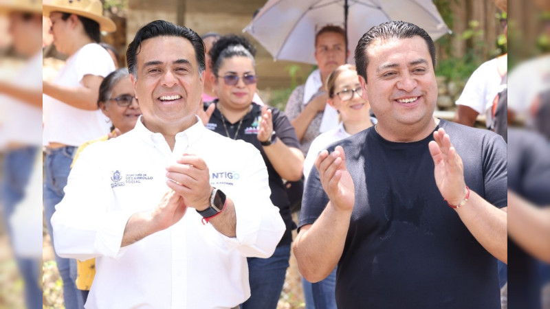 Encabeza Luis Nava inicio de rehabilitación de camino en la comunidad de Saldiveña 