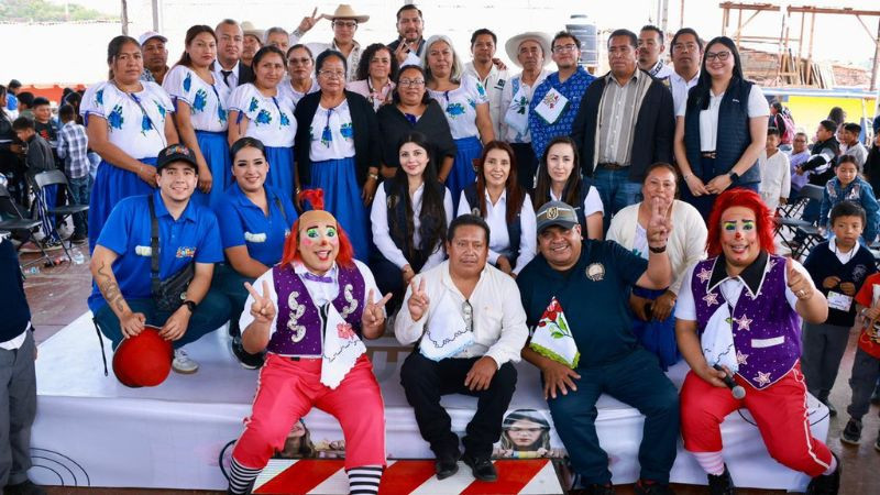 Más de mil niños y jóvenes asisten a foros de ciberseguridad en Michoacán 