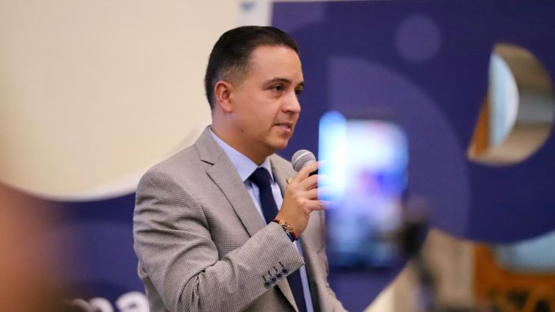 Mantiene Segob apoyo para familiares de víctimas del accidente en Amealco  