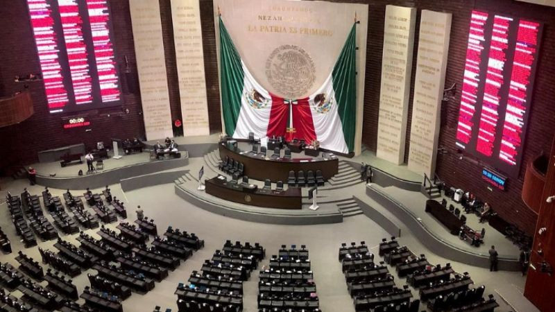 Se frena iniciativa de ley sobre seguros de gastos médicos tras solicitud de revisión 
