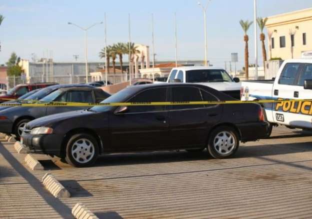 Fallece bebé tras permanecer 10 horas encerrada en automóvil, en Baja California 