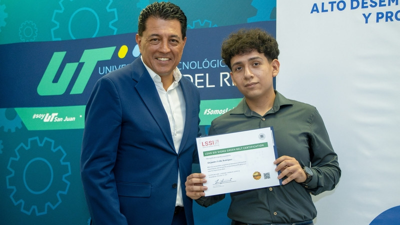 Reciben estudiantes de la UT San Juan certificados CONOCER y Lean Six Sigma 
