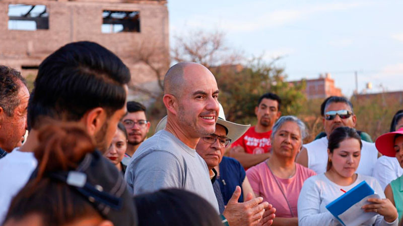 Adolfo Torres verifica personalmente servicio en las colonias Vicente Lombardo y Consuelo Alfaro 