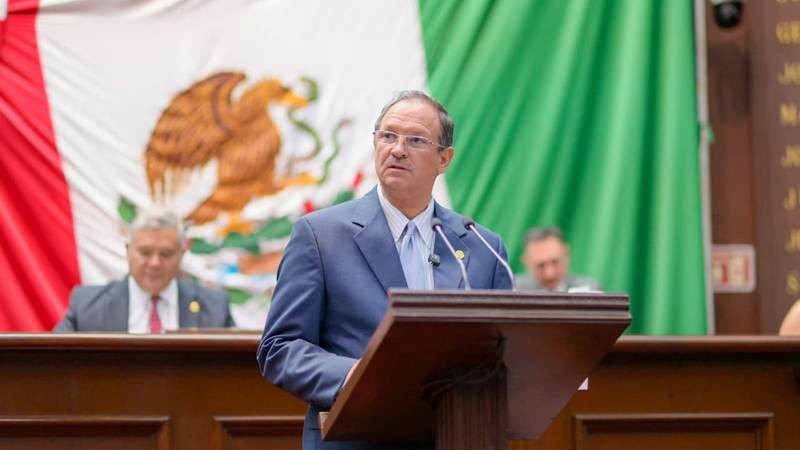 David Martínez Gowman presenta iniciativa para dar certeza jurídica al patrimonio de las familias michoacanas 
