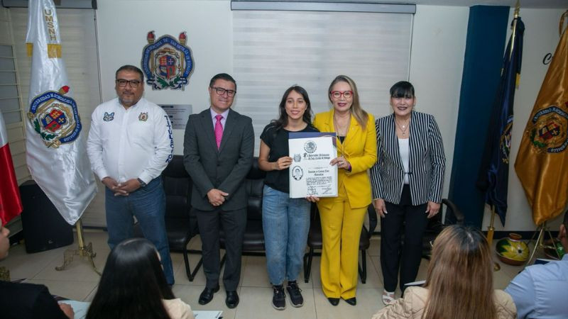 ¡Egresado nicolaita, obtén tu título! Puedes realizar el trámite en línea 