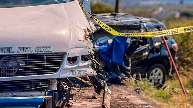 Fatal choque de frente en la carretera 300 de Querétaro, deja a una persona sin vida  