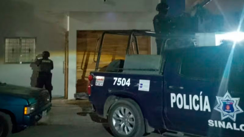 Aseguran arsenal y casi dos mil cartuchos útiles en Culiacán, Sinaloa 