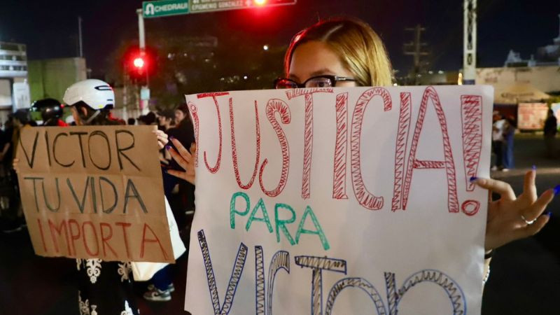 Exigen justicia para Víctor, motociclista que perdió la vida el fin de semana en Querétaro 