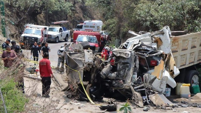 Trágico accidente en Naucalpan deja cuatro personas sin vida; entre ellas una menor de 8 años 