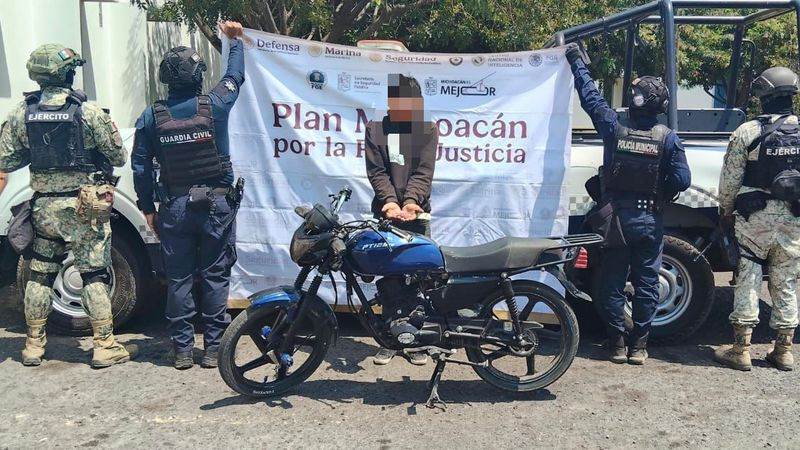 En Zamora, Michoacán, detienen a sujeto en posesión de estupefacientes 