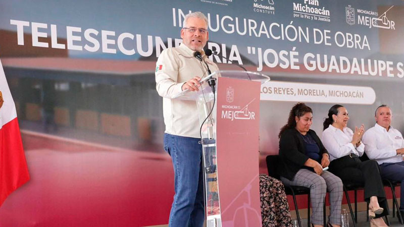 Inaugura Bedolla en Morelia reconversión de telesecundaria a bachillerato, impulsada por Sheinbaum 