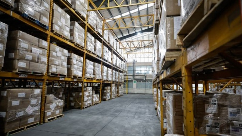 Almacén Central del ISSSTE, abastecido con 6.7 millones de piezas: Martí Batres  