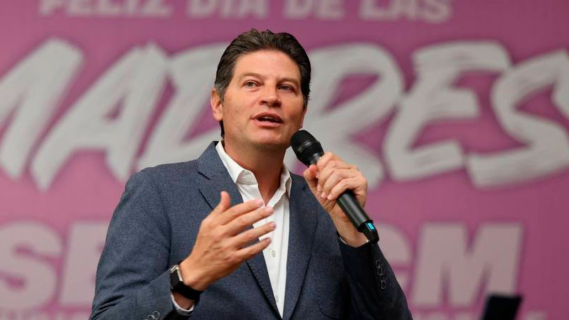 Reconoce Alfonso Martínez Alcázar, esfuerzo de mamás del ayuntamiento 