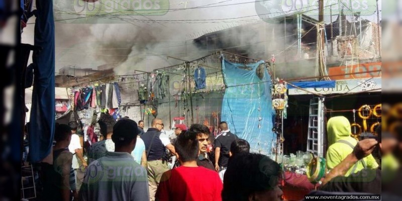 Arde mercado en Zamora, hay una herida y cuantiosos daños materiales  - Foto 0 