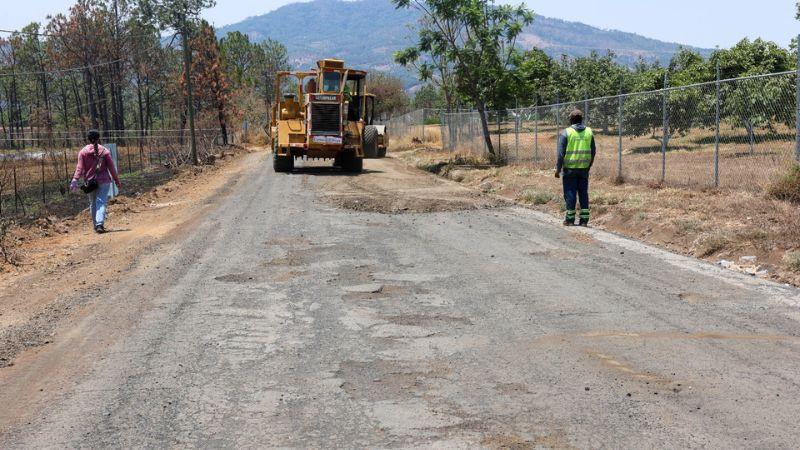 Después de más de una década, inicia rehabilitación de la carretera San Rafael–Atapan: Humberto Jiménez Solís 
