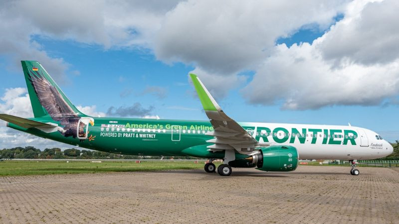 Fallece hombre tras ser impactado por avión durante despegue en aeropuerto de Denver 