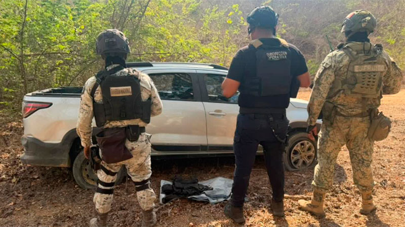 Recuperan en Lázaro Cárdenas, Michoacán una camioneta robada 