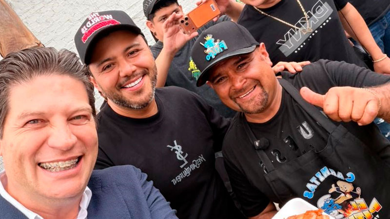Convive Alfonso Martínez Alcázar con creadores de la Copa Youtubers MX 