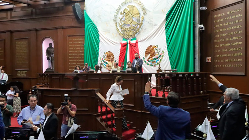 Reforma 76 Legislatura de Michoacán Decreto 404 en materia de delimitación territorial entre Morelia y Charo 
