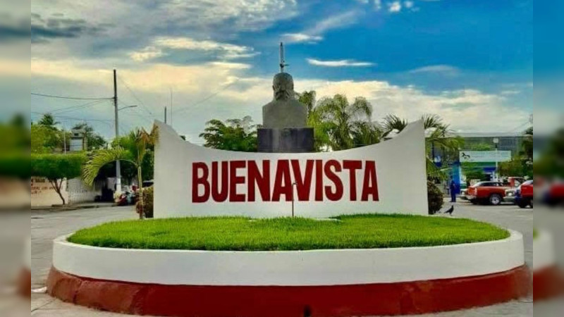 Crece tensión en Buenavista, Michoacán: colocan manta contra bases militares y exigen salida del Ejército 