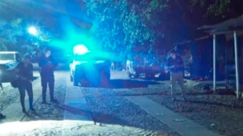 Balean a veinteañero en la colonia Pénjamo de Apatzingán, Michoacán, resultó herido 