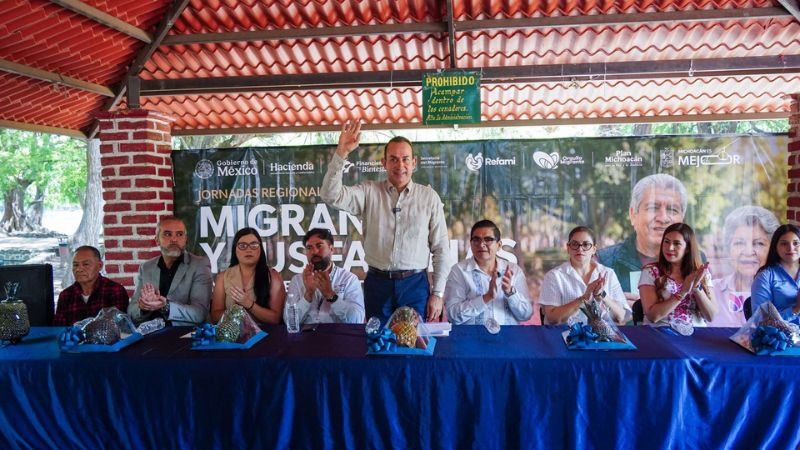 Semigrante fortalece el reencuentro familiar con entrega de visas en Tangancícuaro 