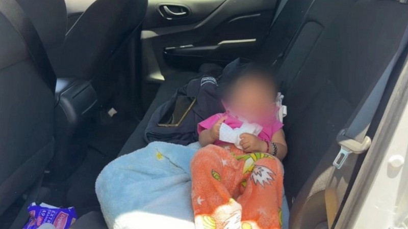 Padre irresponsable abandona a su bebé de seis meses en taxi; ocurrió en el EdoMex 