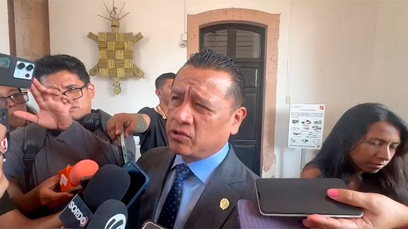Celular de Carlos Manzo no fue asegurado como evidencia, debido a que no fue localizado entre sus pertenencias el día del ataque: Torres Piña 