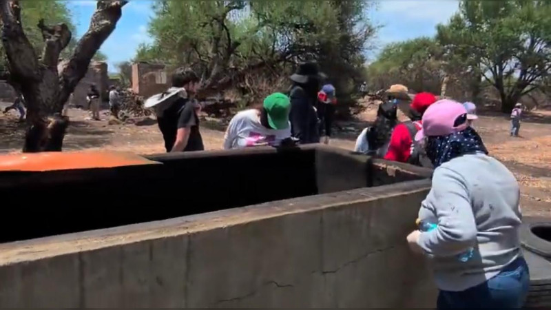 Ceci Flores y madres buscadoras destapan campo de adiestramiento, crematorio y más de 16 fosas clandestinas en Lagos de Moreno, Jalisco 