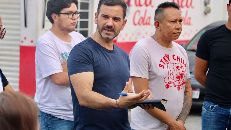 Yankel Benítez lleva atención directa a la colonia Precursores de la Revolución 