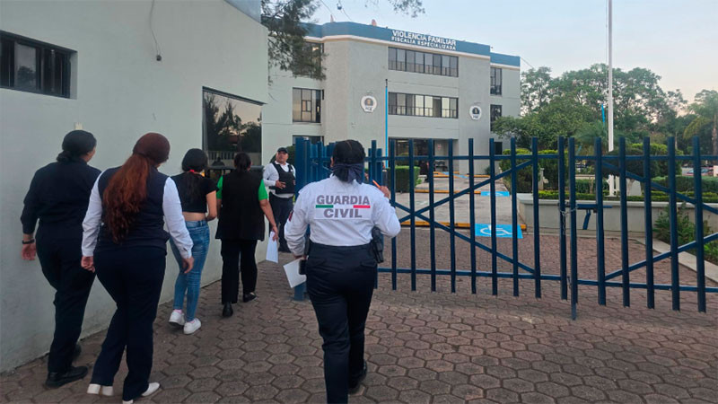 Localizan a menor desorientada en calles del fraccionamiento La Huerta de Morelia, Michoacán; autoridades de la SSP le brindan acompañamiento  