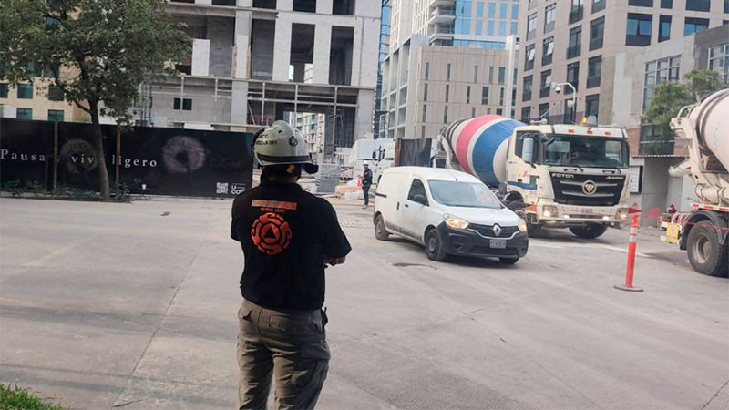 Se desploma un elevador de carga en una construcción de San Pedro Garza García, Nuevo León; hay 7 trabajadores lesionados  